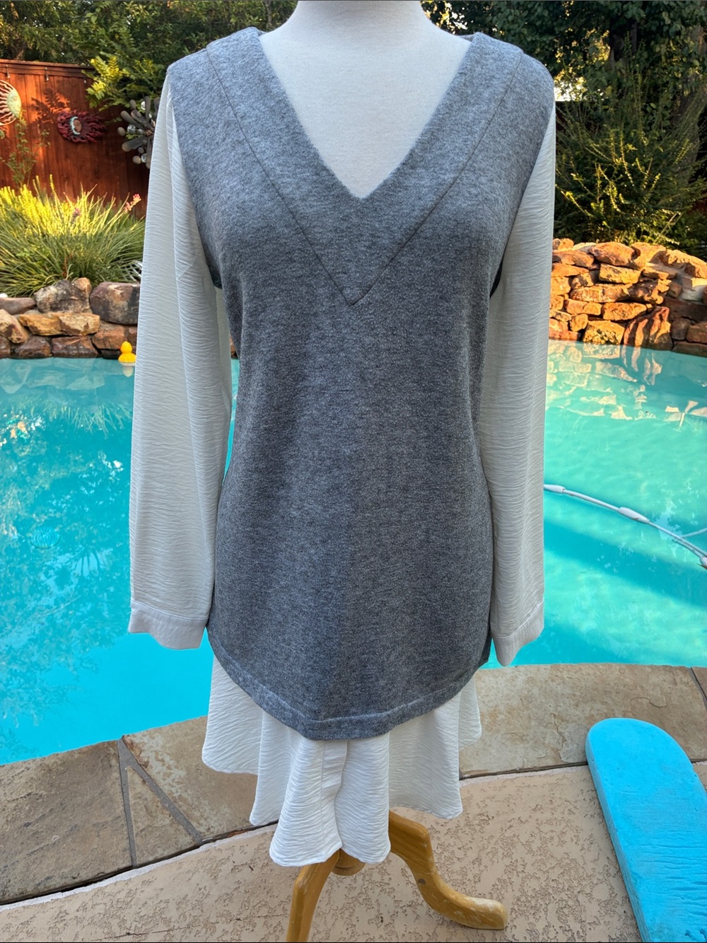 DKNY Two-Tone Layered V-Neck Sweater Top in Gray and Cream L
